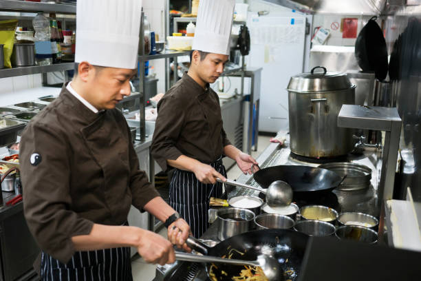 istock Cooking in Chinese restaurant 936102524