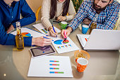 business-personen.jpg?b=1&s=170x170&k=20&c=SdNLDUkpEvsDBdPmhAswdFyDl4YBjvSvMl-2MPihBAM=