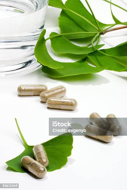 Ginkgo Biloba Stockfoto und mehr Bilder von Alternative Behandlungsmethode - Alternative Behandlungsmethode, Alternative Medizin, Blatt - Pflanzenbestandteile