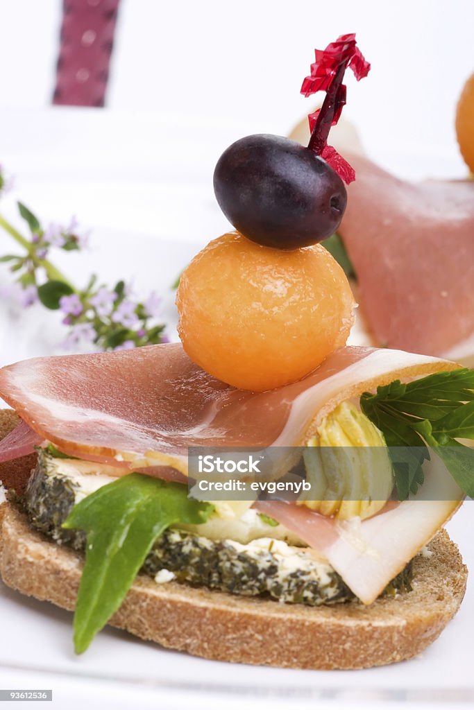 Prosciutto crudo Tartine - Foto stock royalty-free di Affamato