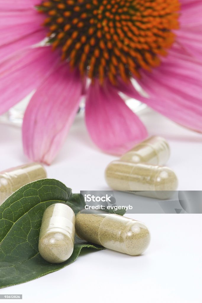 Echinacea capsule - Foto stock royalty-free di Bianco