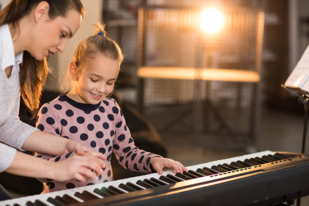 istock My music teacher is the best 936133578
