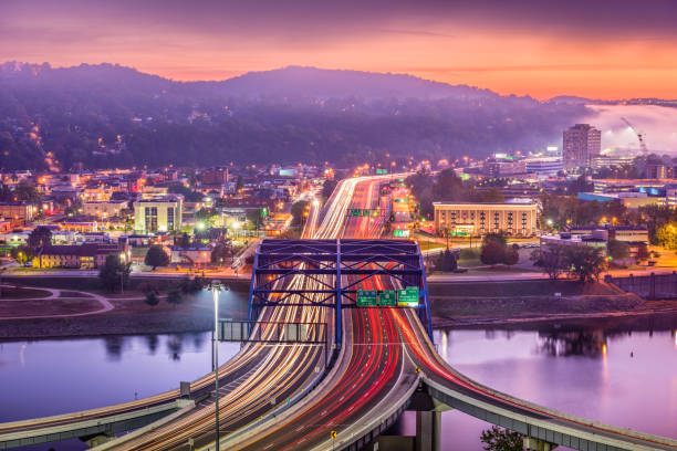 istock Charleston, West Virginia, USA Skyline 936137120