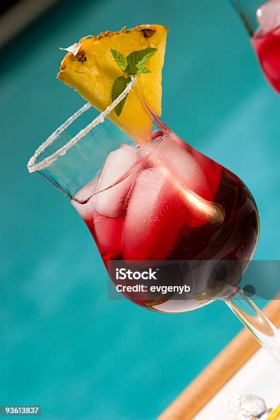 Photo libre de droit de Cranberry Cocktail banque d'images et plus d'images libres de droit de Alcool - Alcool, Aliment en portion, Ananas