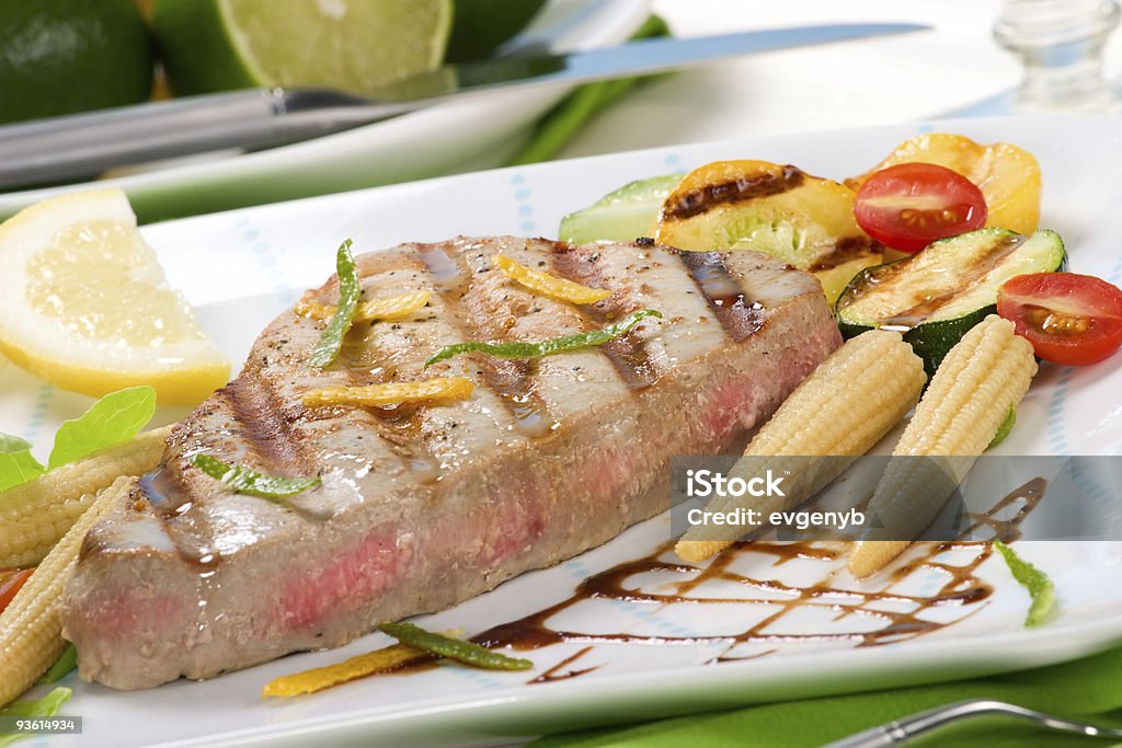 Grillowany Stek z tuńczyka - Zbiór zdjęć royalty-free (Bez ludzi)