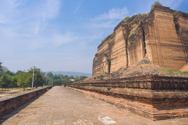 istock Ruins of the Mingun Pagoda 936274114