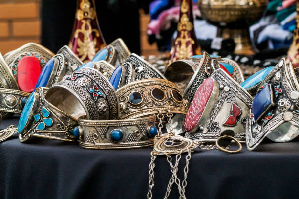 istock vintage jewelry 936287304
