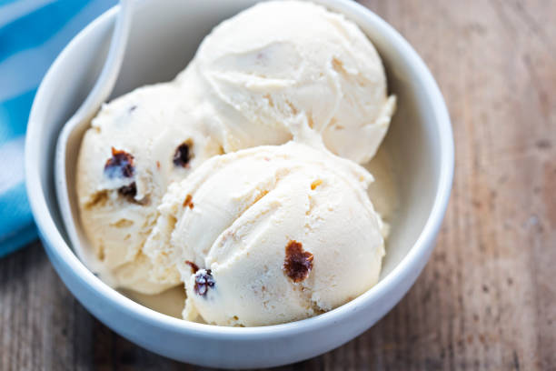 istock Rum & raisins vanilla ice creams 936289720