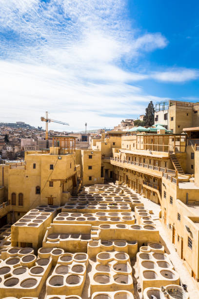 curtumes, medina de fez, marrocos - moroccan tannery - fotografias e filmes do acervo