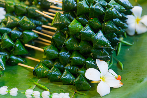 Miang kham – Piper sarmentosum leaf wrap appetizer Thai royal food