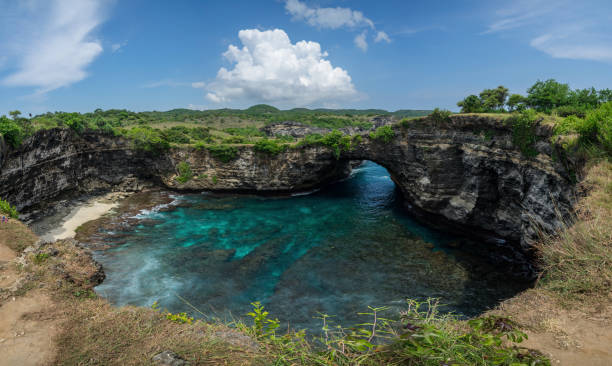 istock Broken Beach at Nusa Penida Island in Bali 936372022