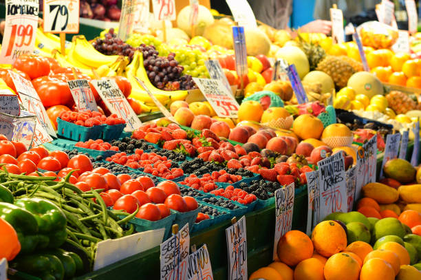 istock Farmers Market 936376106