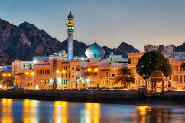 Muttrah Corniche, Muscat, Oman Muttrah Corniche, Muscat, Oman taken in 2015 mosque photos stock pictures, royalty-free photos & images