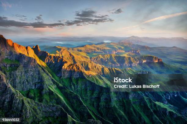Drakensberg Amphitheatre In South Africa Stock Photo - Download Image Now - South Africa, Landscape - Scenery, Drakensberg Mountain Range