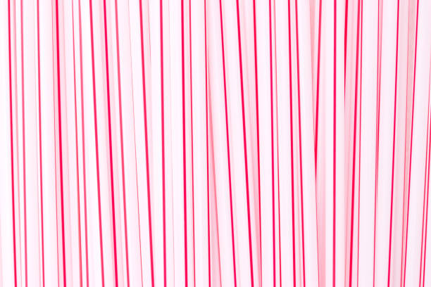 texture of red drinking straws - drinking straw plastic design in a row imagens e fotografias de stock