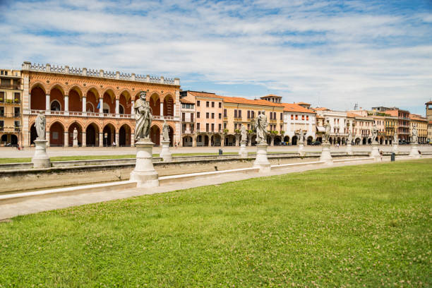 istock Prato della Valle, Padua, Italy 936588294