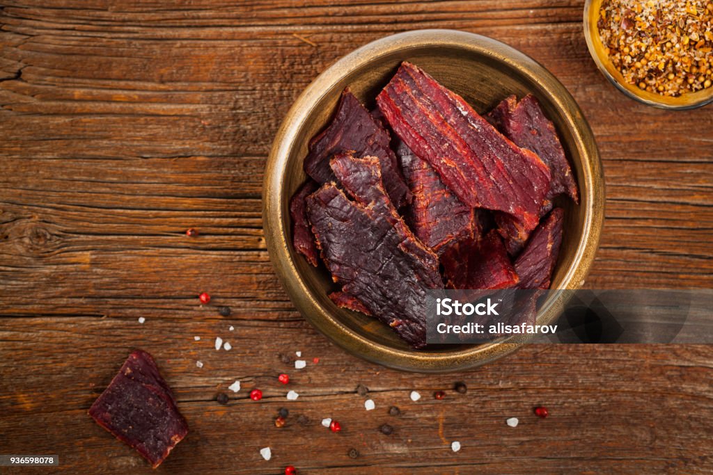 Manzo Jerky - Foto stock royalty-free di Carne essiccata