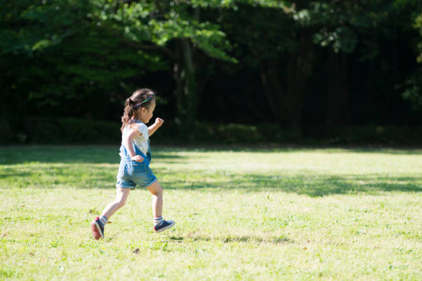 istock Running Little Girl 936615622
