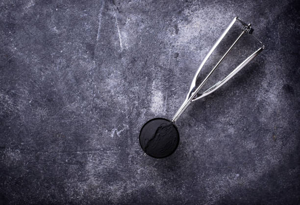 istock Black ice cream. Trendy food 936622008