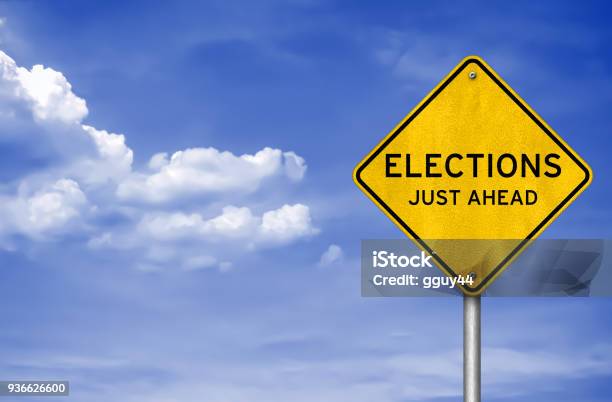 Elecciones Sólo Adelante Foto de stock y más banco de imágenes de Votar - Votar, Democracia, Cambio