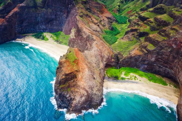 istock blue shores on napali 936685448