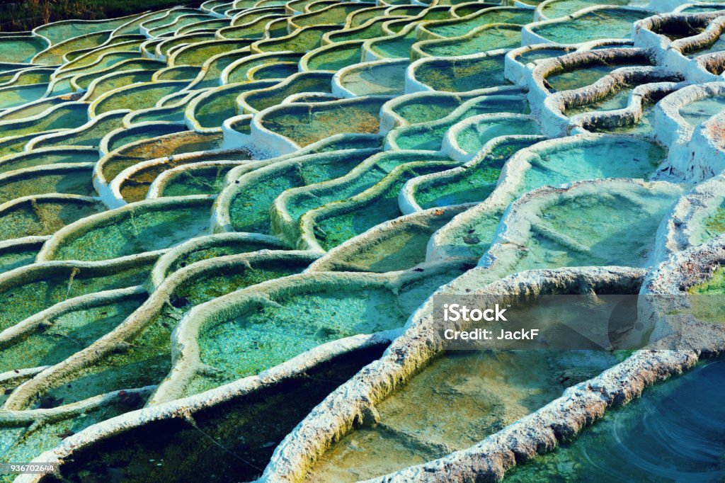Água termal em Egerszalok é colorido spa - Foto de stock de Eger royalty-free