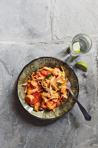 Linguine with tomato sauce and prawns