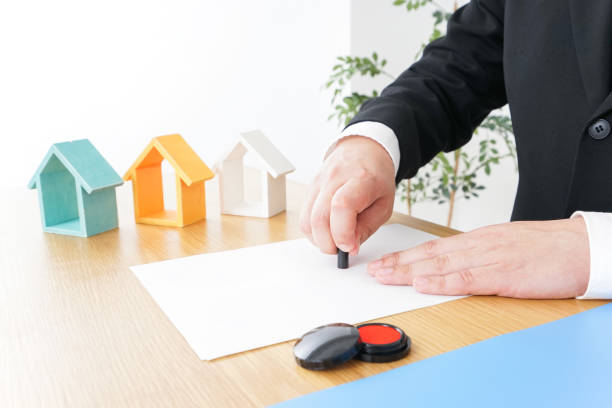 istock Contract of real estate 936758078