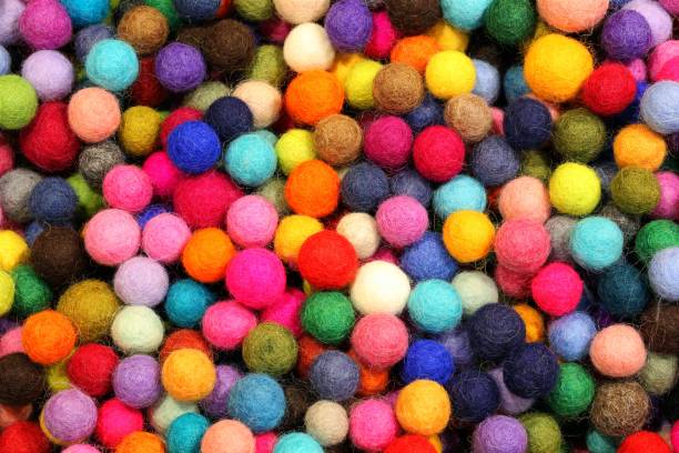 istock many little balls made with wool 936793138