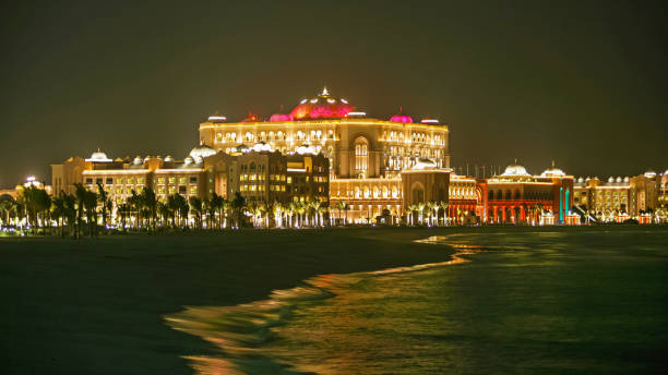 das emirates palace hotel - emirates palace hotel stock-fotos und bilder