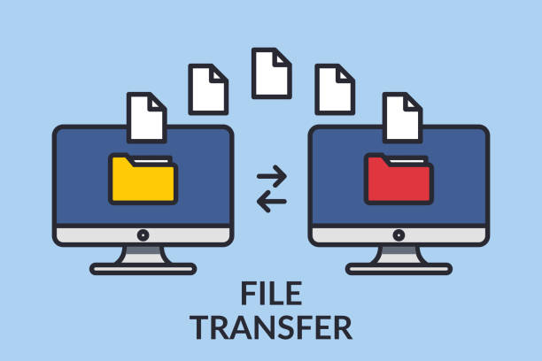 ilustrações, clipart, desenhos animados e ícones de transferência de arquivos. dois computadores com pastas na tela e documentos enviados. copiar arquivos, transferência de dados do exchange, backup, pc, conceito de compartilhamento de arquivos. elementos de design gráfico de linha. ilustração vetorial - sharing data file document