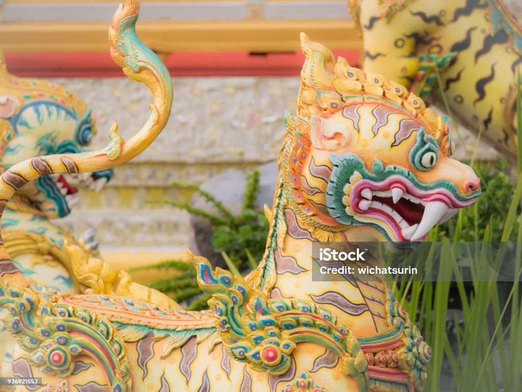 Ángel De Tigre De Himmapan Paraíso En El Crematorio Real Foto de stock y más banco de imágenes de Abstracto - iStock Ángel De Tigre De Himmapan Paraíso En El Crematorio Real Foto de stock y más banco de imágenes de Abstracto - iStock