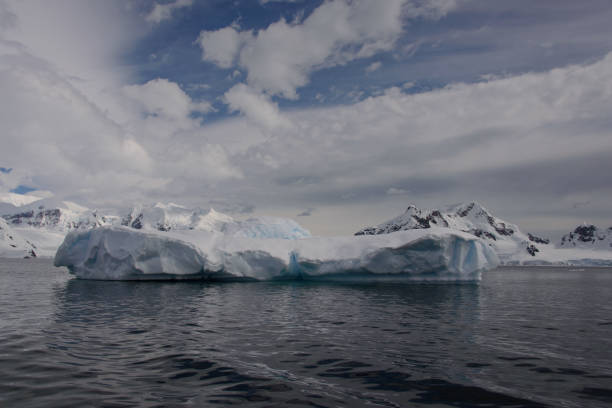 istock Antarctic landscape with glacier and mountains 936932990