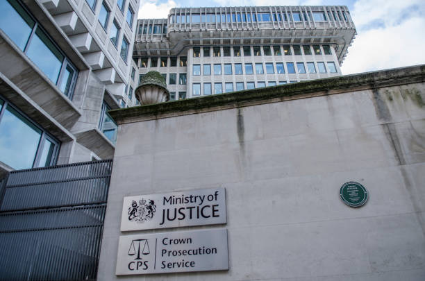 ministerstwo sprawiedliwości & prokuratura koronna, londyn - whitehall street zdjęcia i obrazy z banku zdjęć