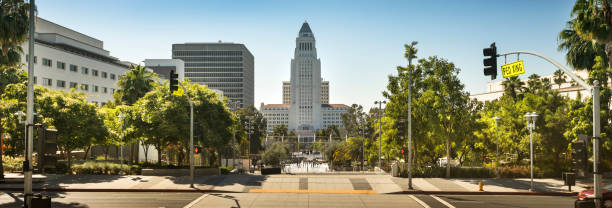 los angeles city hall panorámico - city government town hall government building fotografías e imágenes de stock