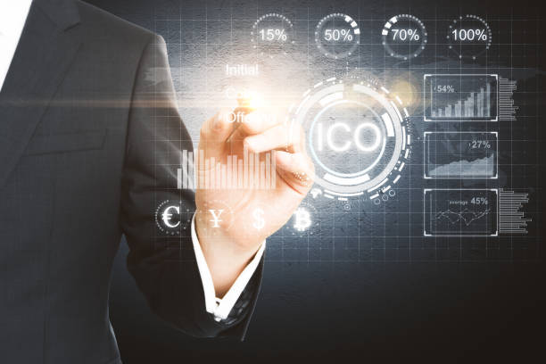 istock Businessman drawing ico hologram 937025262
