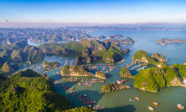 cat ba island from above. lan ha flies. hai phong, vietnam - halong bay imagens e fotografias de stock