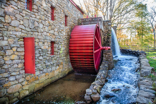 vieux moulin - red mill photos et images de collection