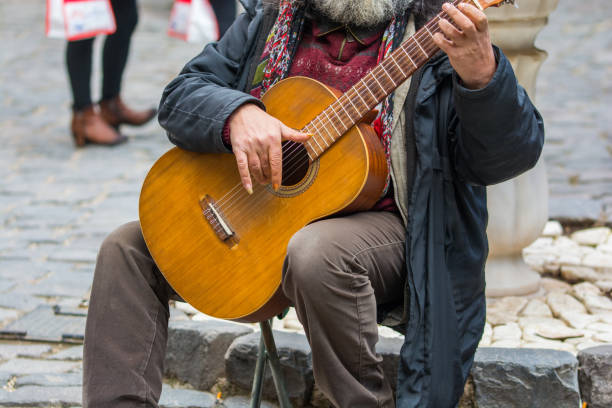 artysta ulicy - fingerstyle zdjęcia i obrazy z banku zdjęć