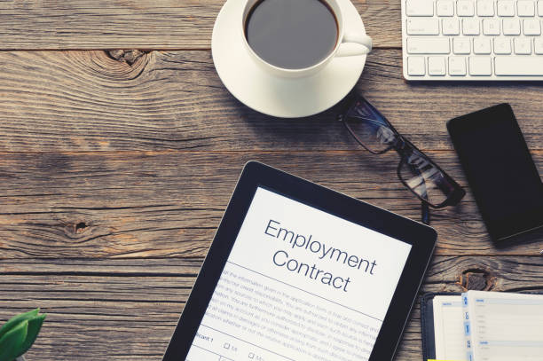 istock Online employment or job contract. 937103532