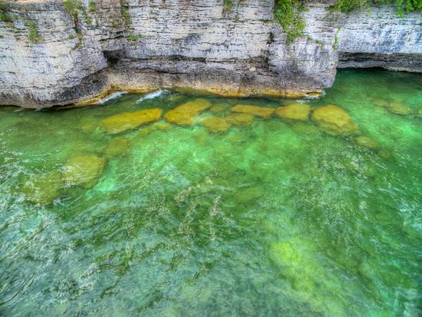 istock Cave Point, Whitefish Dunes State Park, Wisconsin 937147716