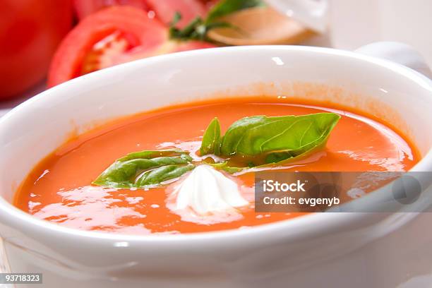 Foto de Sopa De Tomate e mais fotos de stock de Alho - Alho, Alimentação Saudável, Almoço