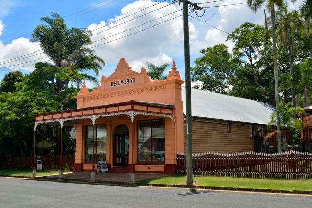 historic building occupied by brennan & geraghty store museum in maryborough, qld - 1871 imagens e fotografias de stock