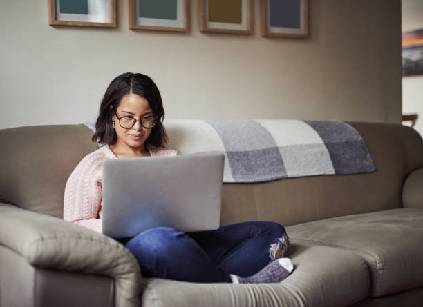 istock Online is the place I love to be 937276078