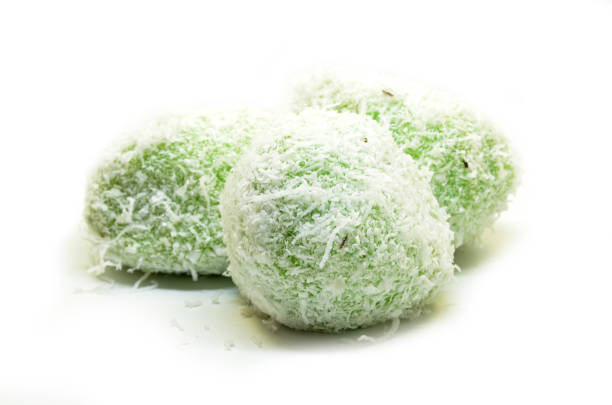 istock Kuih Ondeh Ondeh or Kelepon 937294342