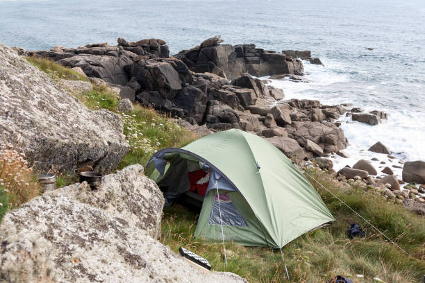 istock Tent on the Cornwall coast by the Celtic Sea horizon 937302560