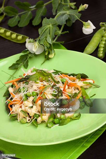 Foto de Massa Vegetariano e mais fotos de stock de Alimentação Saudável - Alimentação Saudável, Aspargo, Cenoura