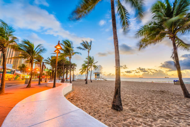 ft. lauderdale beach, florida, usa - fort lauderdale fort florida beach fotografías e imágenes de stock