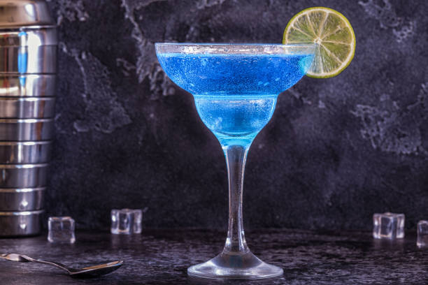 istock Blue Curacao cocktail decorated with fruit 937387994