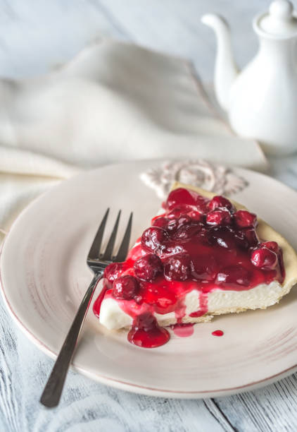 istock Tart with cream cheese and cherries 937427298